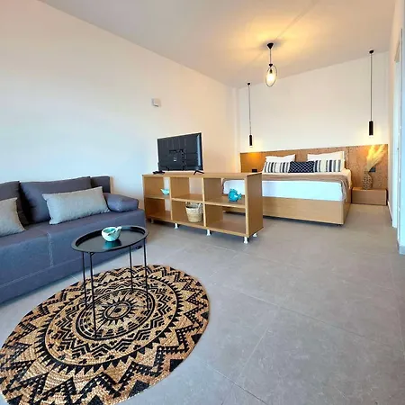 Aelia Living Ii